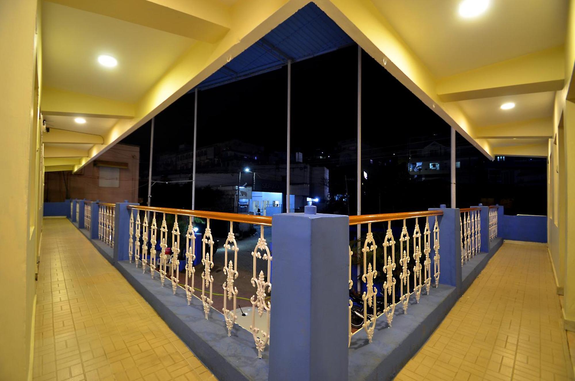 Estay Sk Residency Ooty Kültér fotó